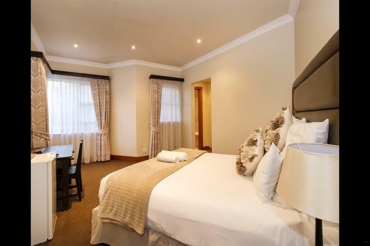 6 On Acacia Bed and Breakfast Johannesburg Eksteriør billede